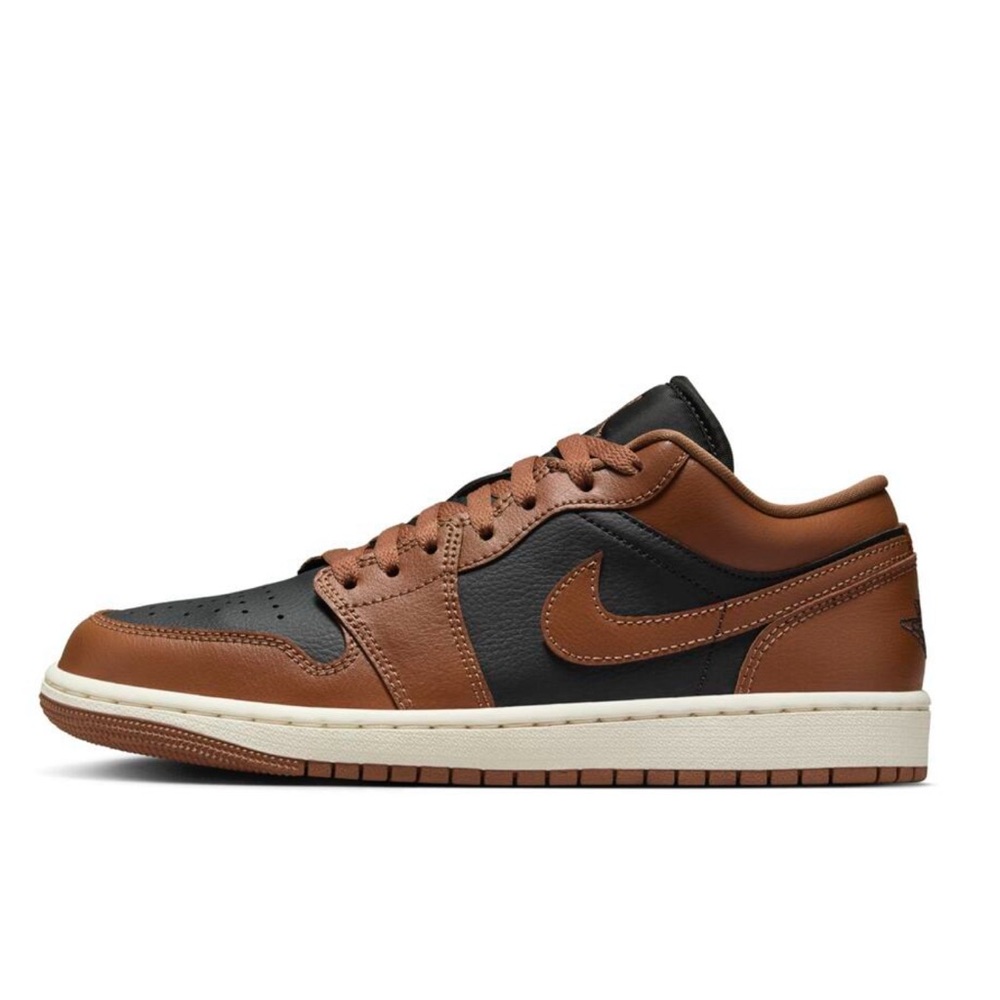 Womens NIKE AIR JORDAN
RETRO 1 LOW 'ARCHAEO BROWN' 7